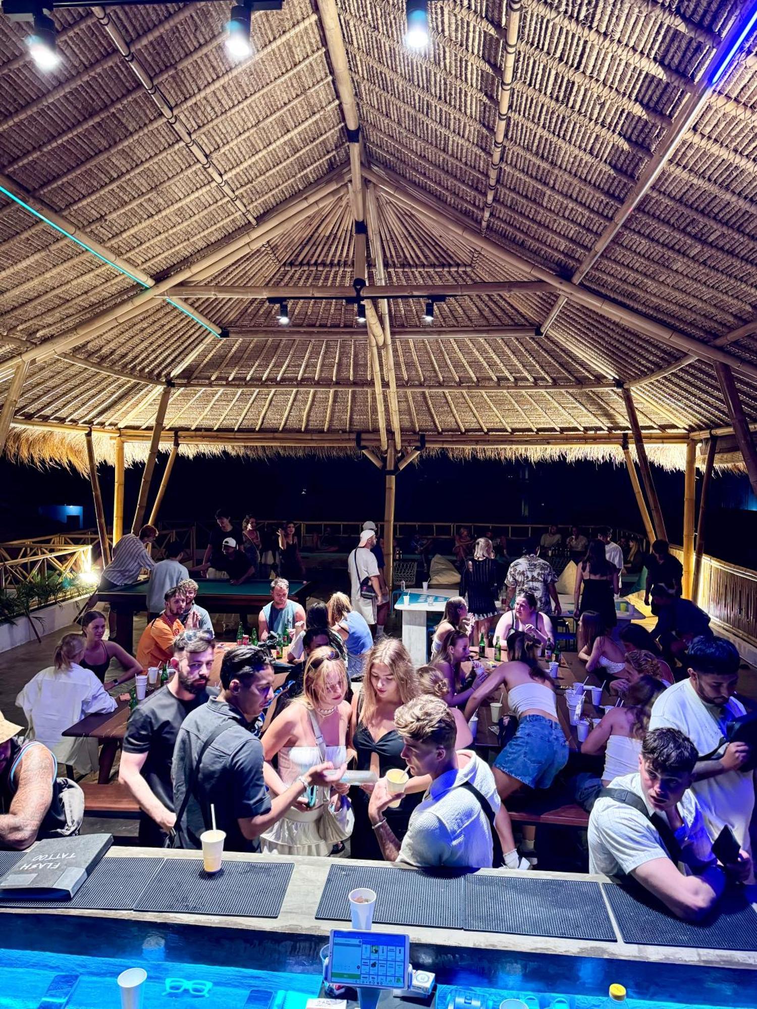 Canggu Central Hostel Εξωτερικό φωτογραφία