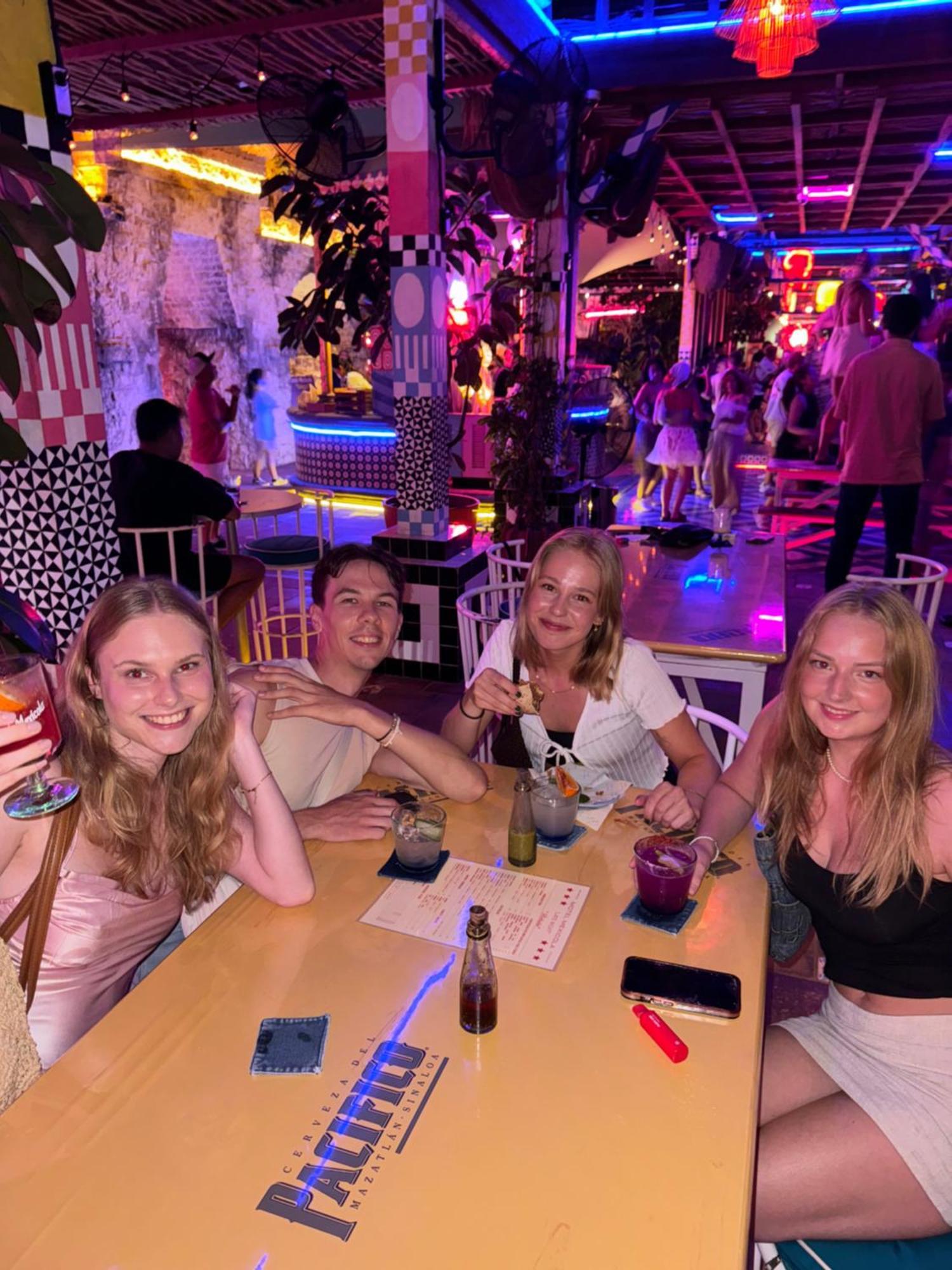 Canggu Central Hostel Εξωτερικό φωτογραφία